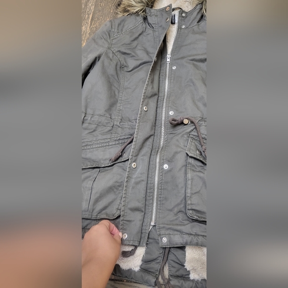Gray Winter Coat H&M size 8 - Picture 3 of 16